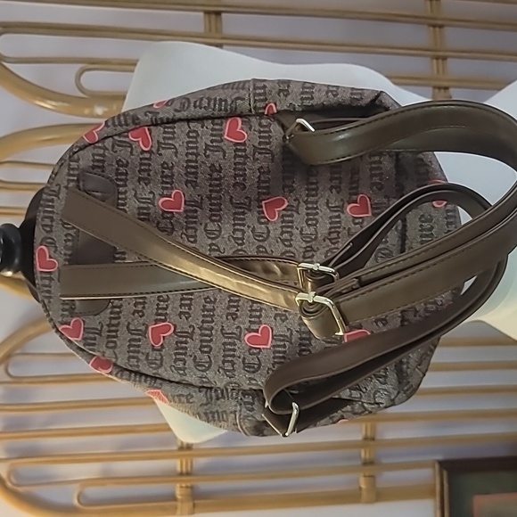 Juicy Couture heart design backpack outer pocket goldtone metal zippers - Picture 7 of 10